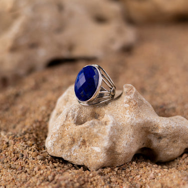 LAPIS LAZULI VERITY RING